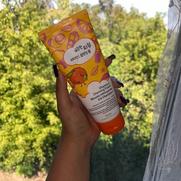 Strawberry Collagen Facial Mist - Pink - Picture 5 of 6